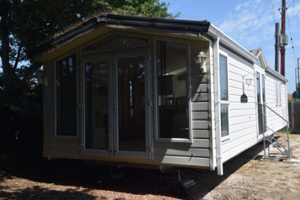 Willerby New Horizon OW12 2008 Model inc 2025 8 months site fees