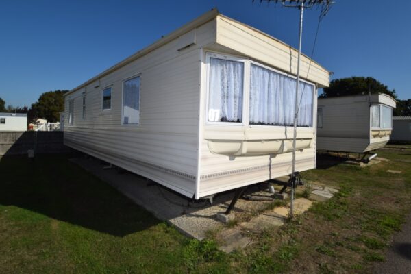 BK Bluebird Contessa 2002 Model - Plot EL07